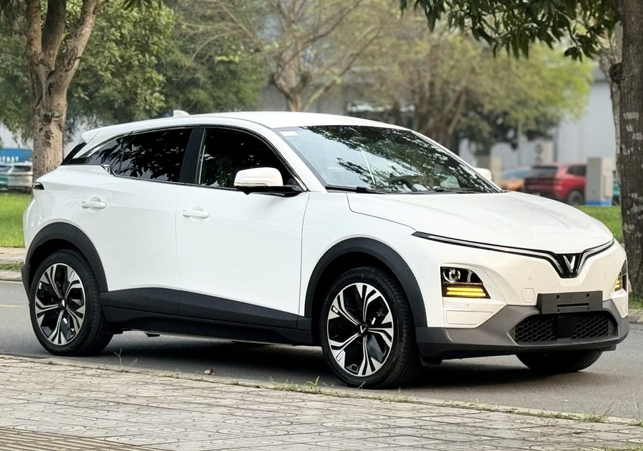 Giá xe Vinfast VF6