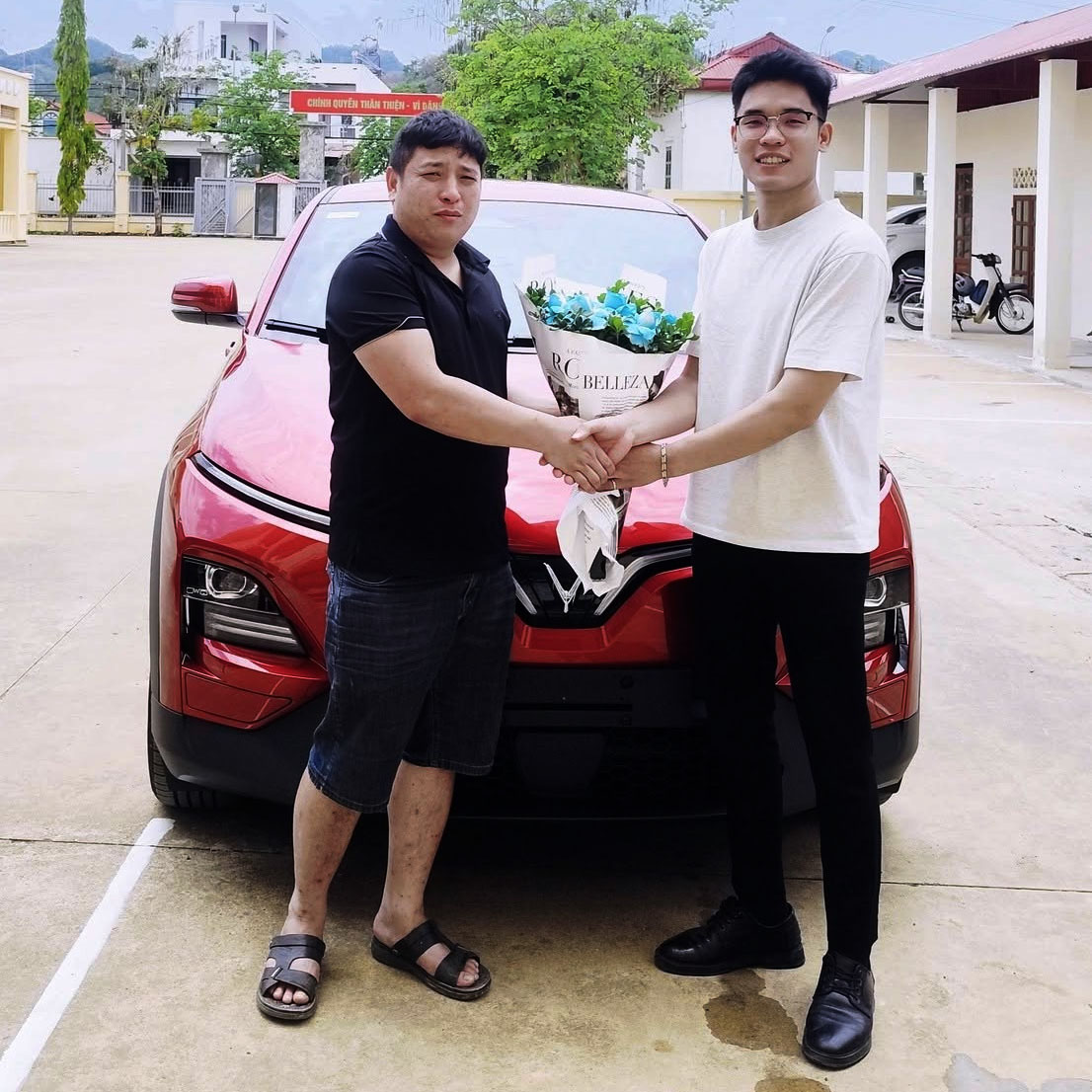 Hình ảnh bàn giao xe 5